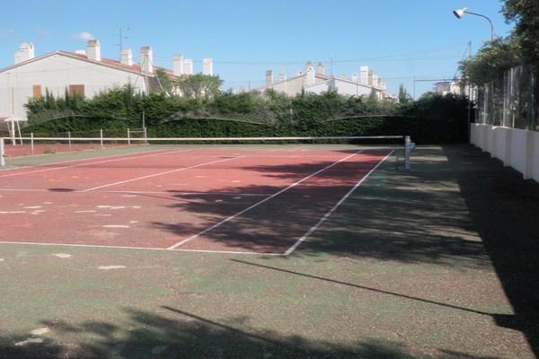 Apartsalou Cambrils Jupiter Экстерьер фото