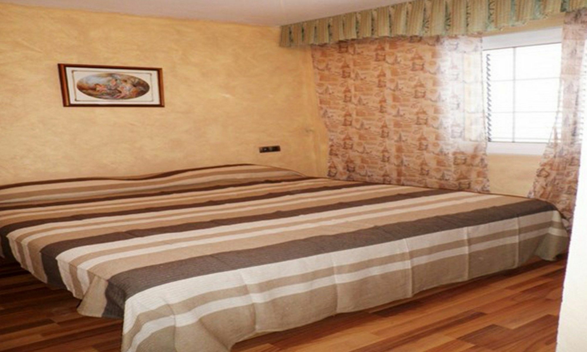 Apartsalou Cambrils Jupiter Экстерьер фото